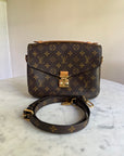 Louis Vuitton Pochette Métis