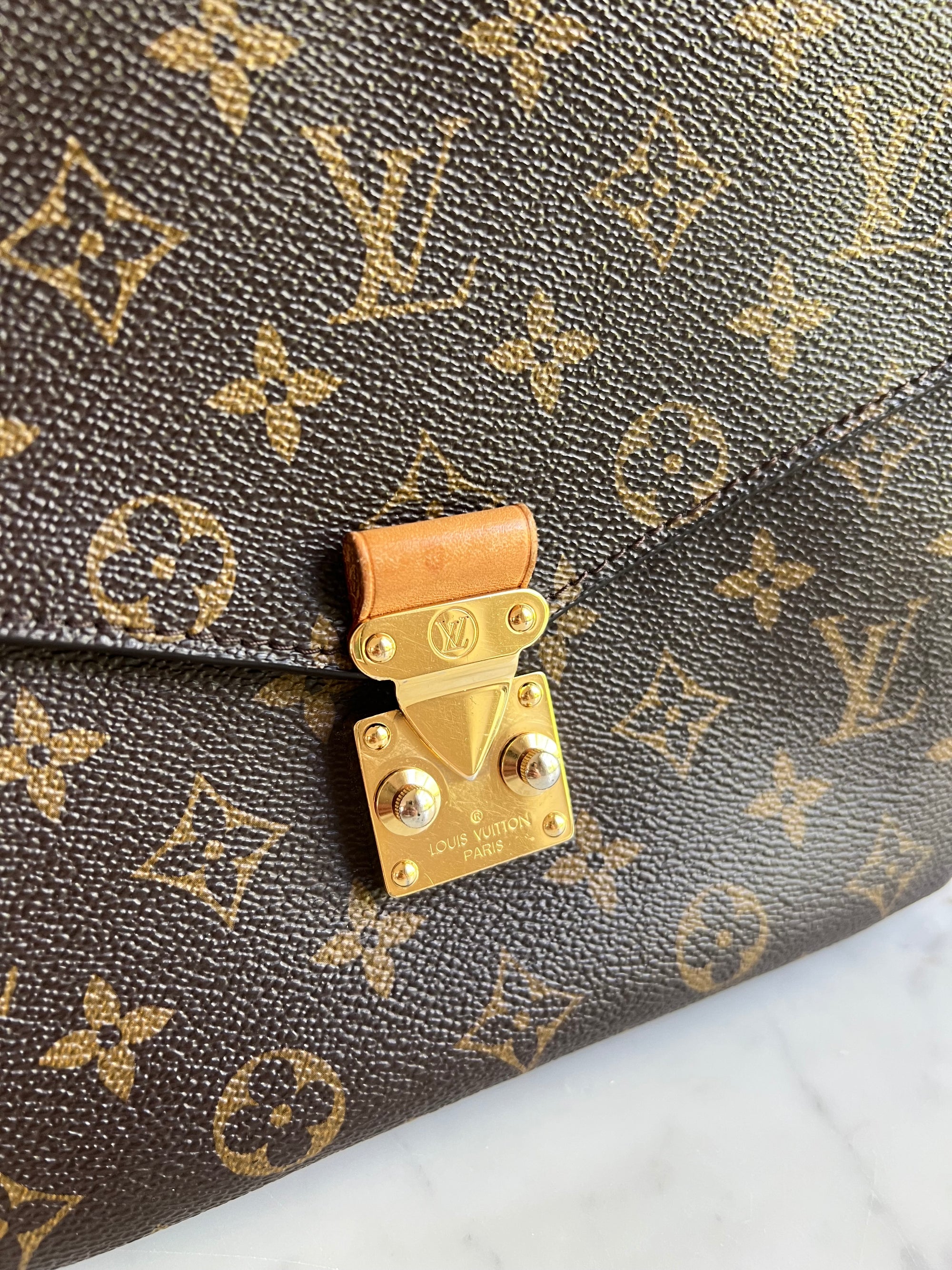 Louis Vuitton Pochette Métis