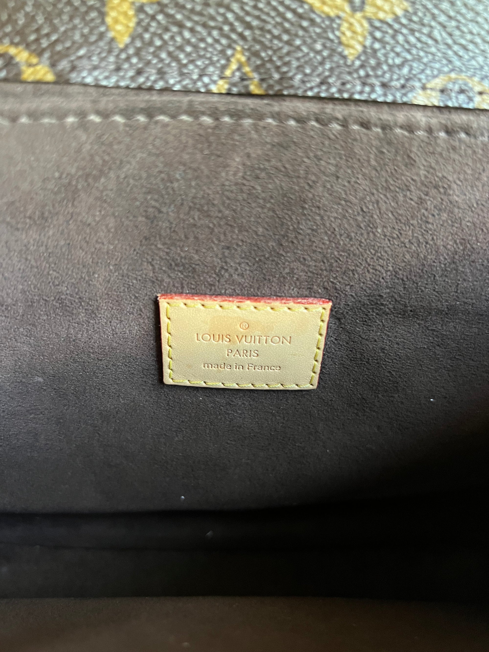 Louis Vuitton Pochette Métis