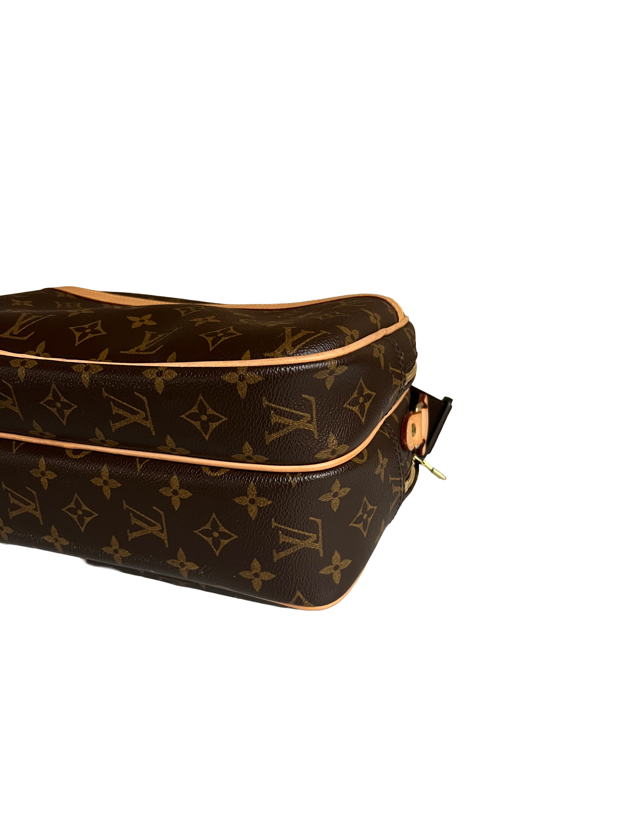 Louis Vuitton Reporter PM