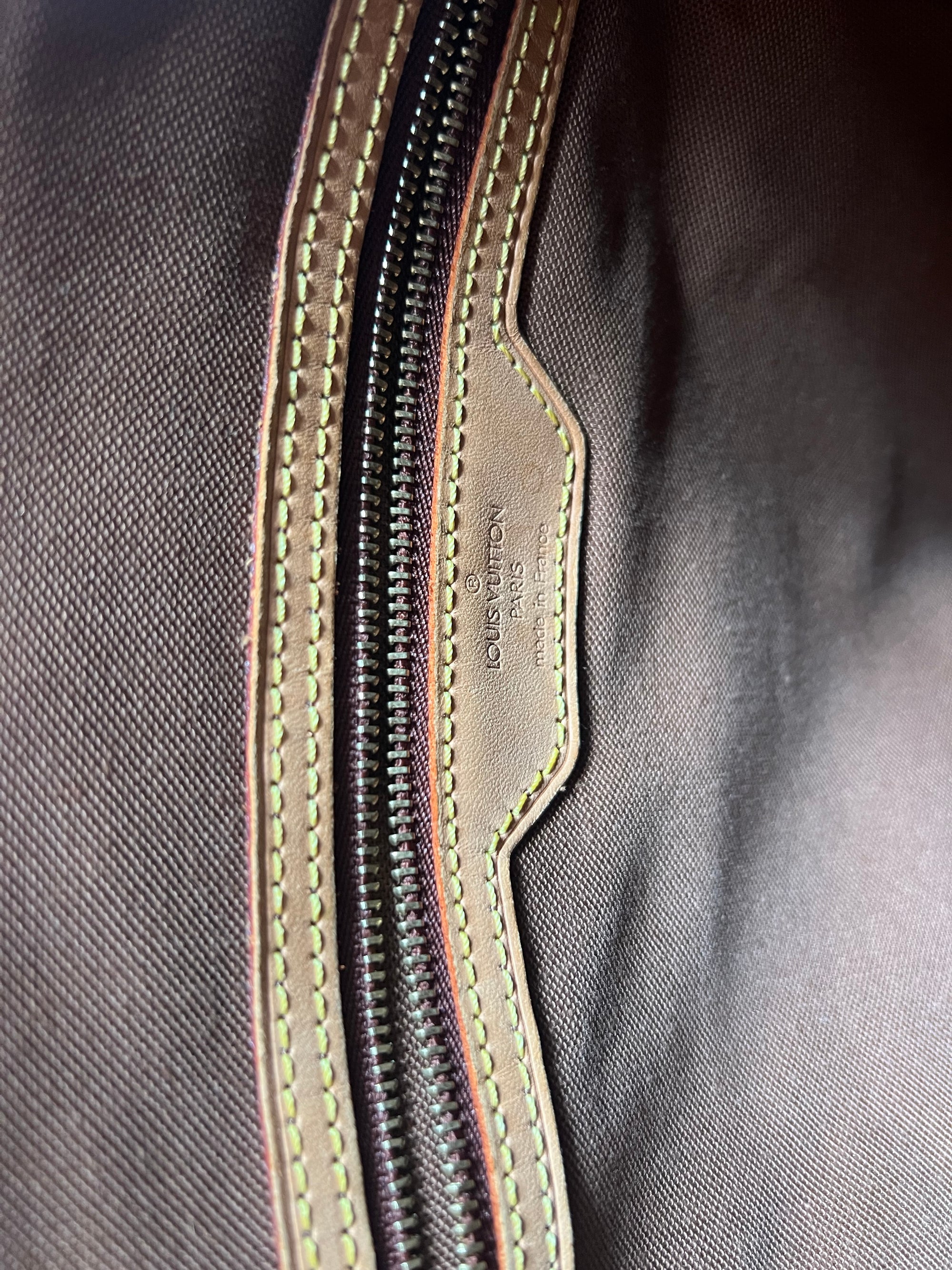 Louis Vuitton Cabas Mezzo