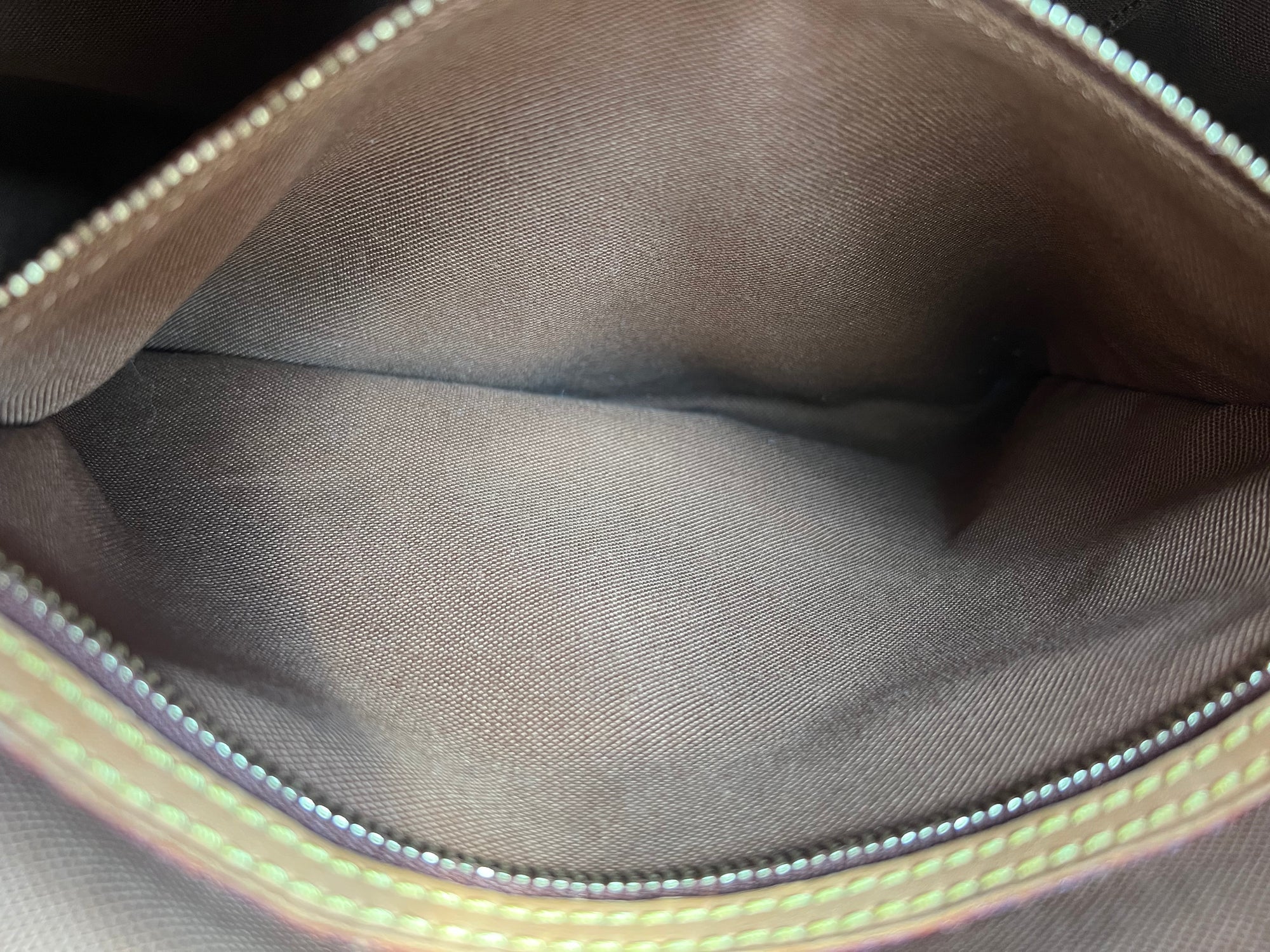 Louis Vuitton Cabas Mezzo
