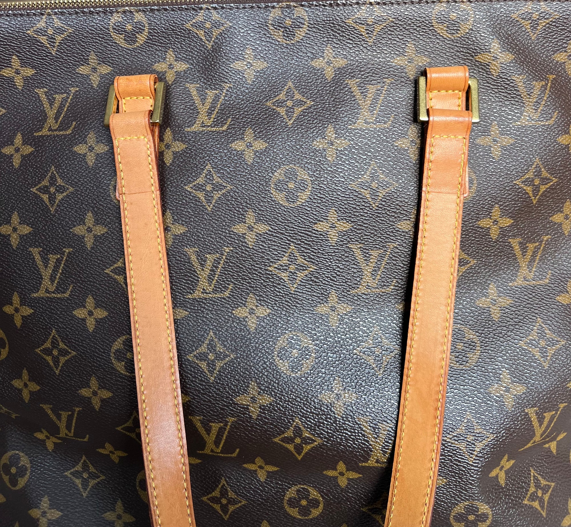 Louis Vuitton Cabas Mezzo