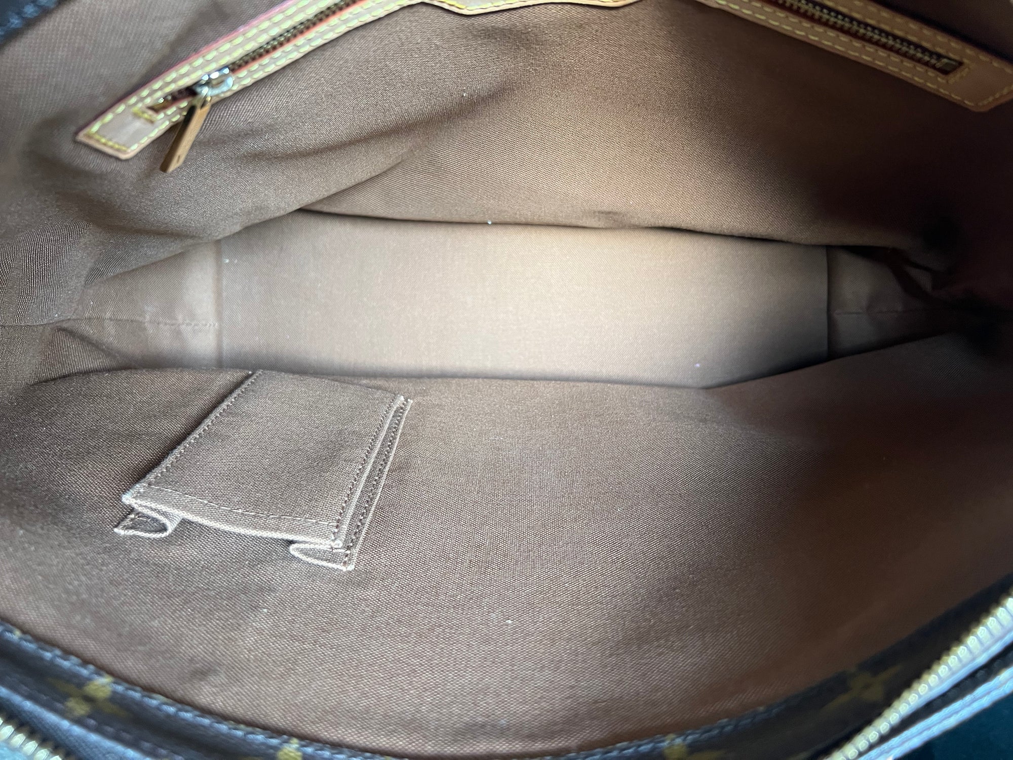 Louis Vuitton Cabas Mezzo