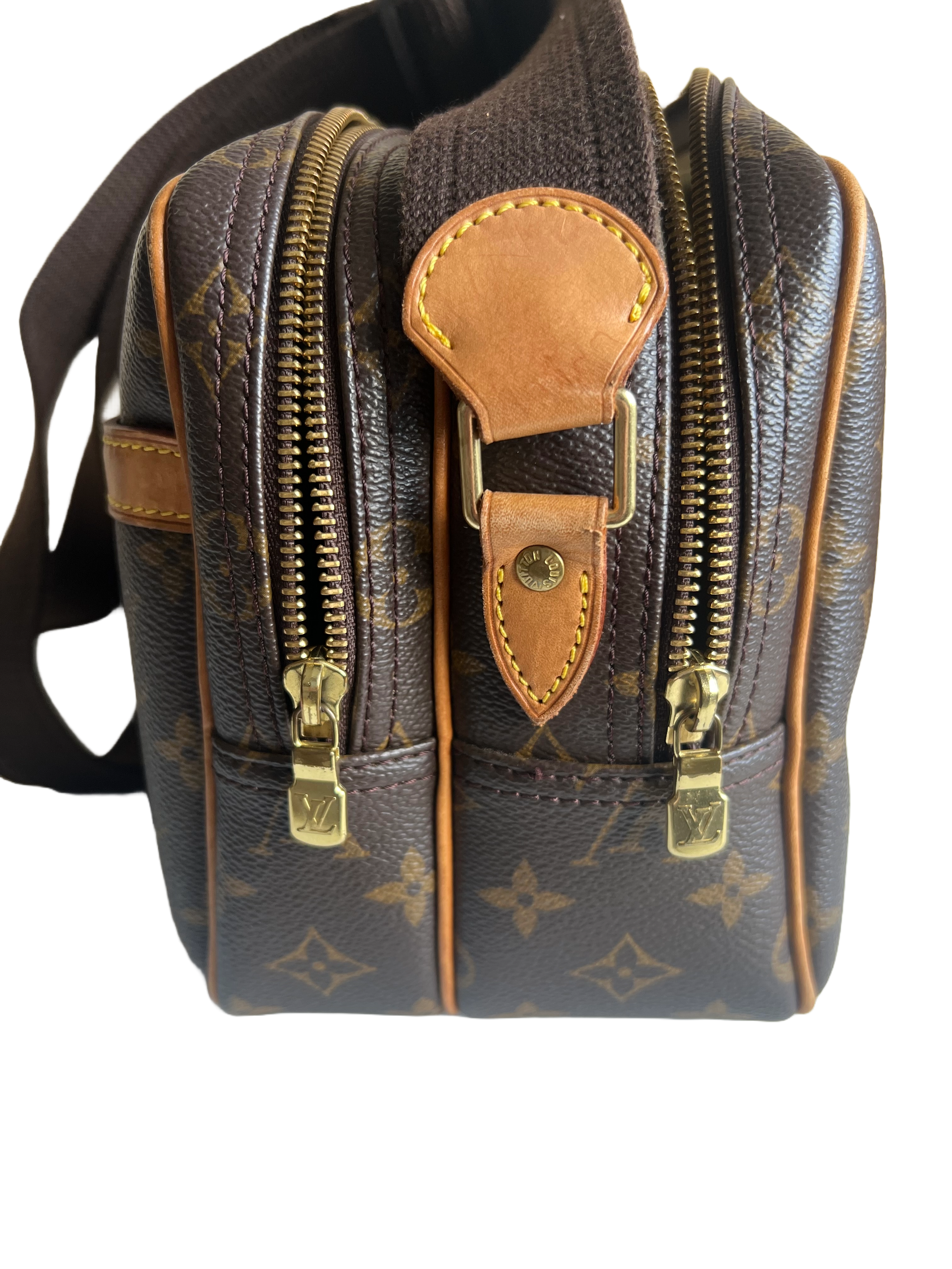 Louis Vuitton Reporter PM